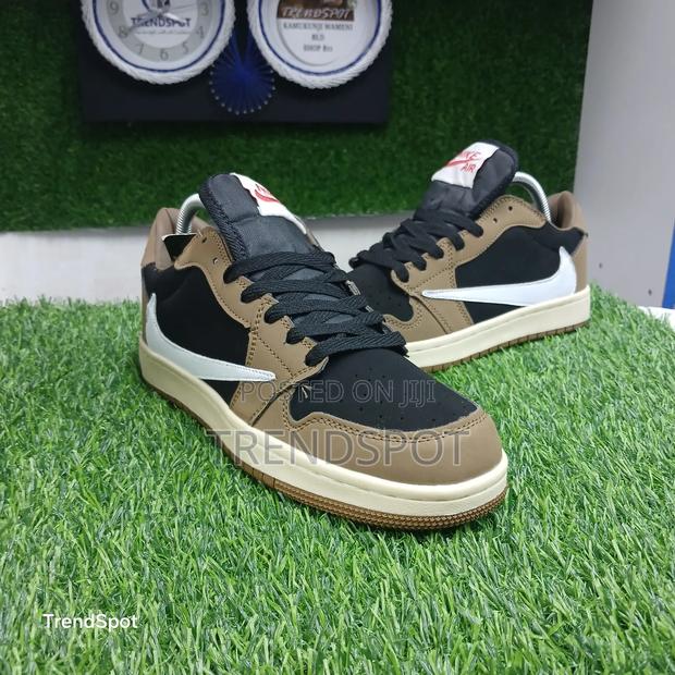 Jordan 1 (Dark Mocha) - thumbnail 4