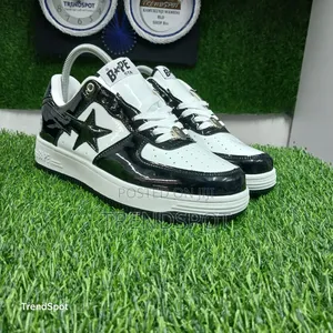 Bapestar 
Black White 
Sizes 37-45