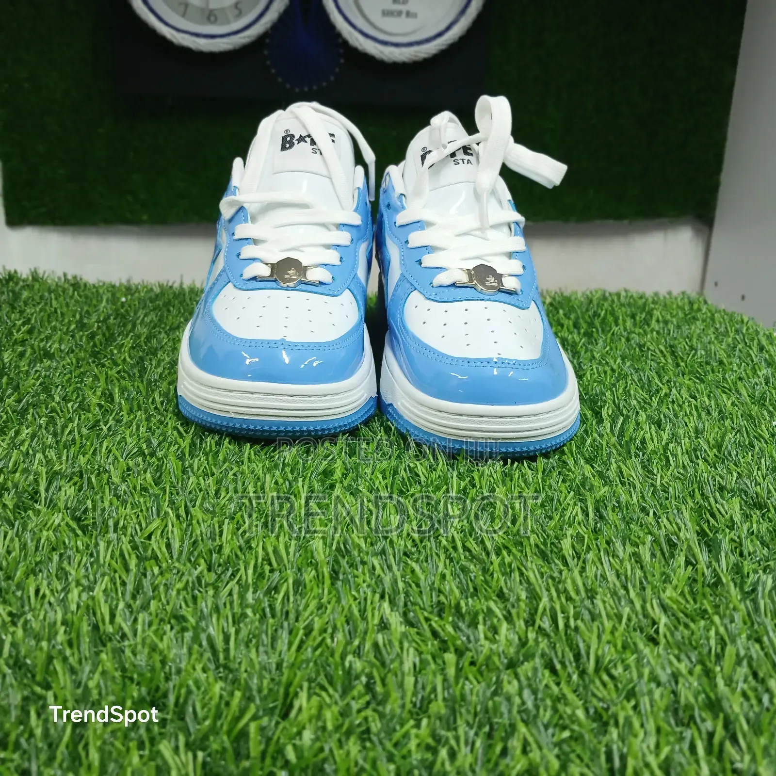 Bapestar 
Blue White 
Sizes 37-45