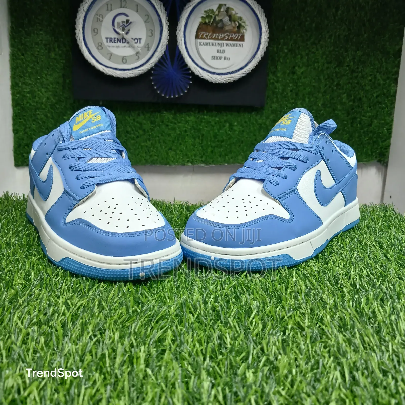 Sb Dunk
Blue White 
Sizes 36-45
