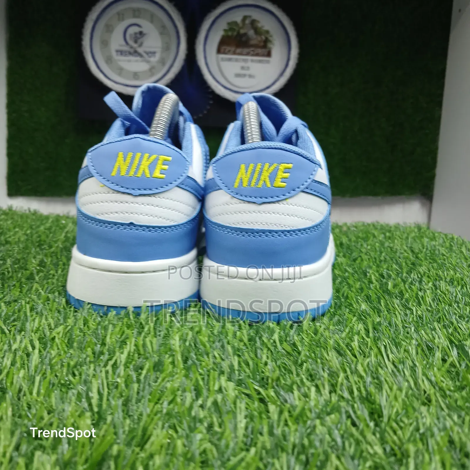 Sb Dunk
Blue White 
Sizes 36-45