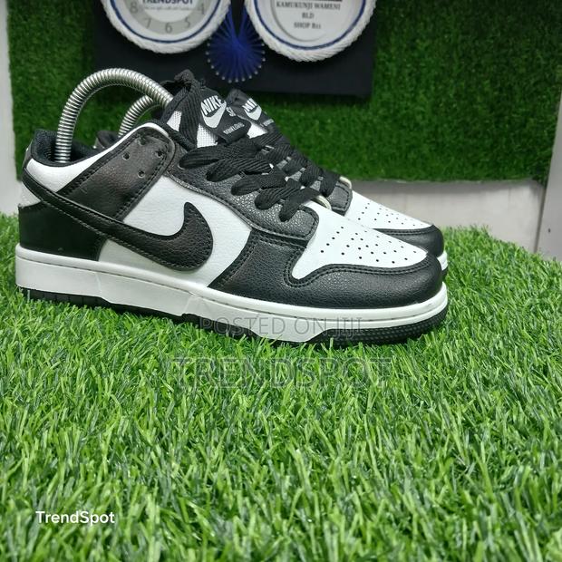 Sb Dunk
Black White - thumbnail 4