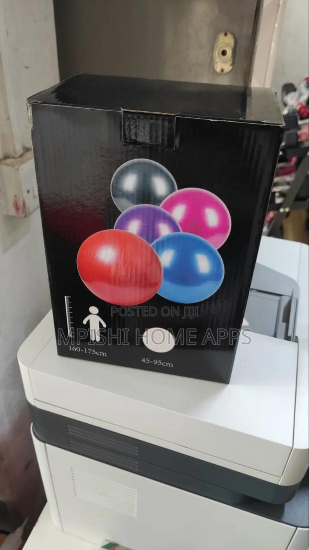 Yoga Ball 75cm - thumbnail 4