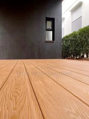 Outdoor Showstopper WPC Decking Floor