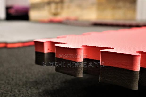 Interlocking Floor Mat - thumbnail 2