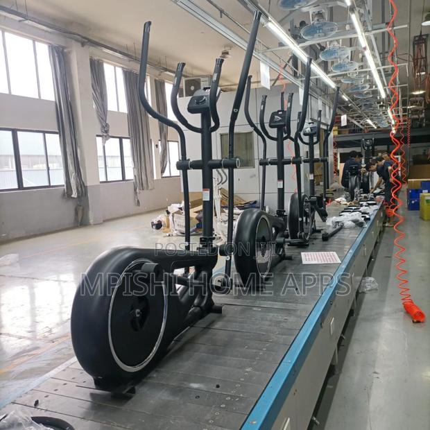 Intuition Ct-02 Elliptical Cross Trainer