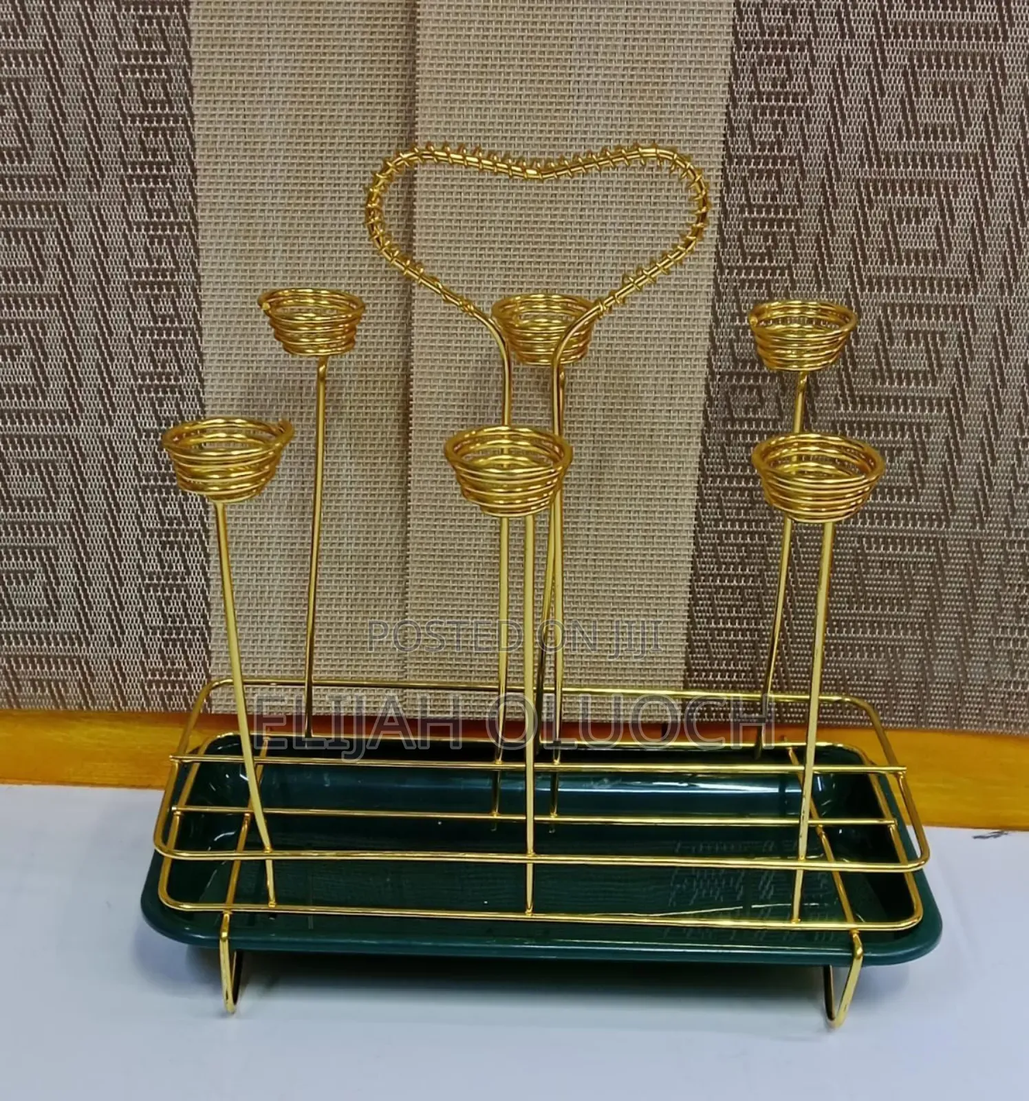 Glass Holder 
Gold/Black