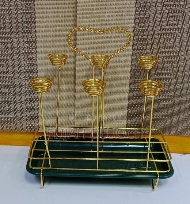 Glass Holder 
Gold/Black