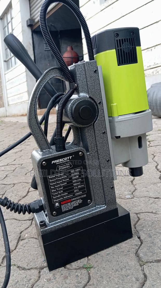 Portable Magnetic Drill - main view