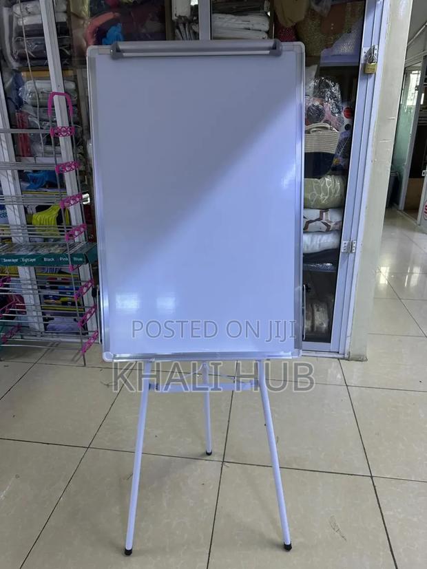 Flipchart Stand -Standard Office Size- Flipchart Stand