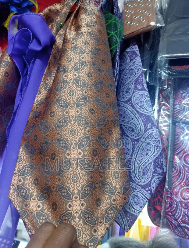 Coffee Brawn Light Purple Ascot Ties - main view