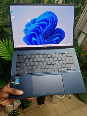 Laptop Asus ZenBook UX330UA 8GB Intel Core I5 SSD 256GB