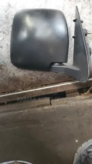 Toyota Hiace 7l Right Side Mirror