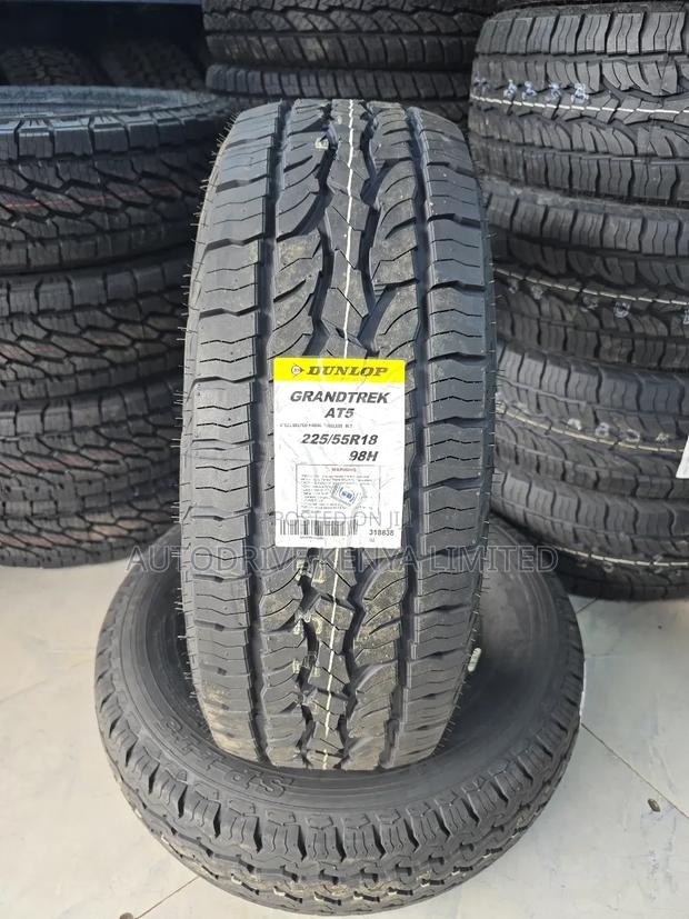 225/55r18 Dunlop Grandtrek All Terrain Tire