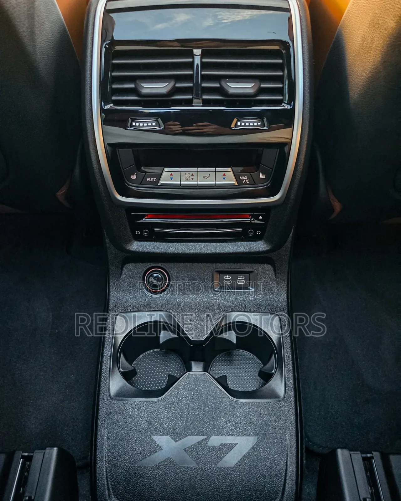 BMW X7 xDrive50i 2019 White