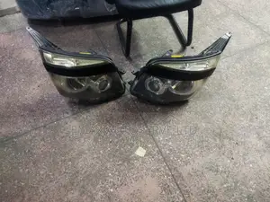 Headlight Voxy 2008 Xenon