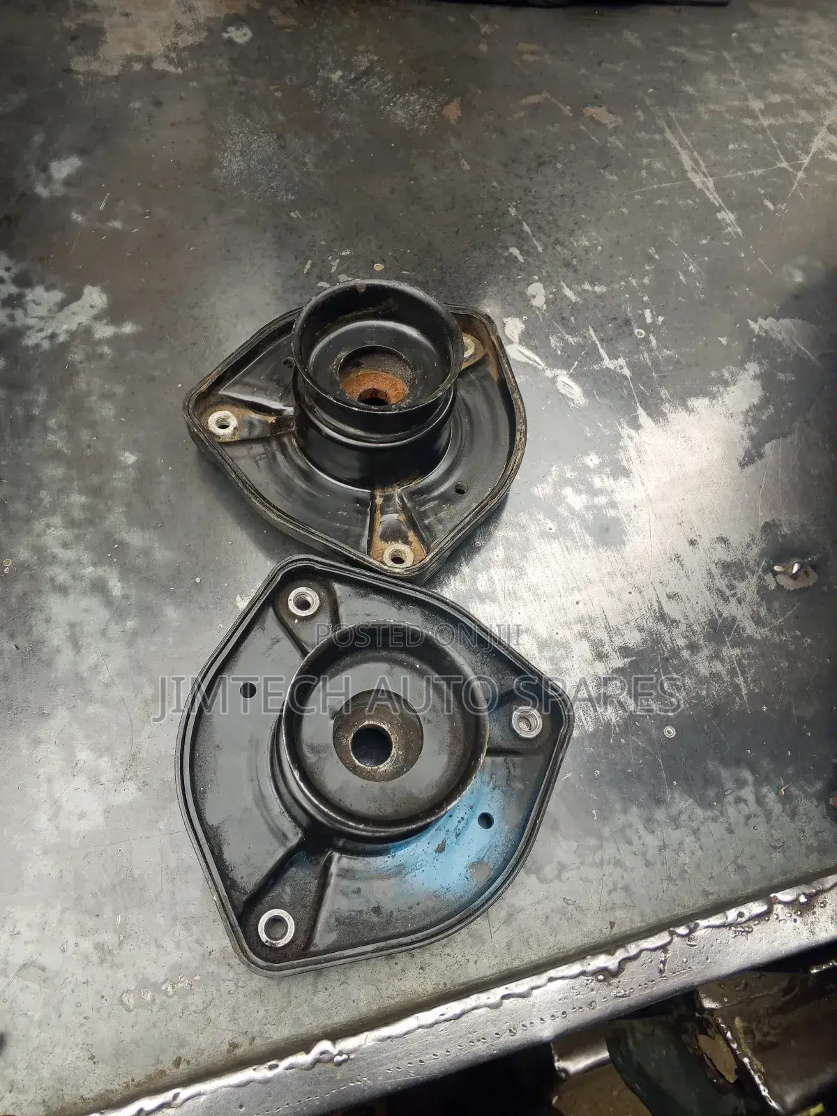 Mercedes Benz C200 ,W204 Shock Mountain