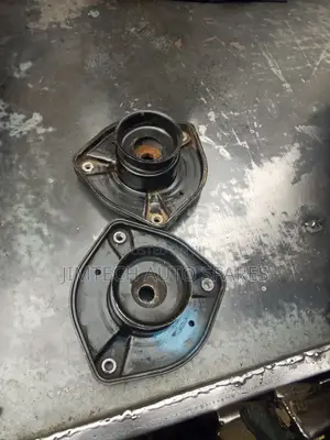 Mercedes Benz C200 ,W204 Shock Mountain