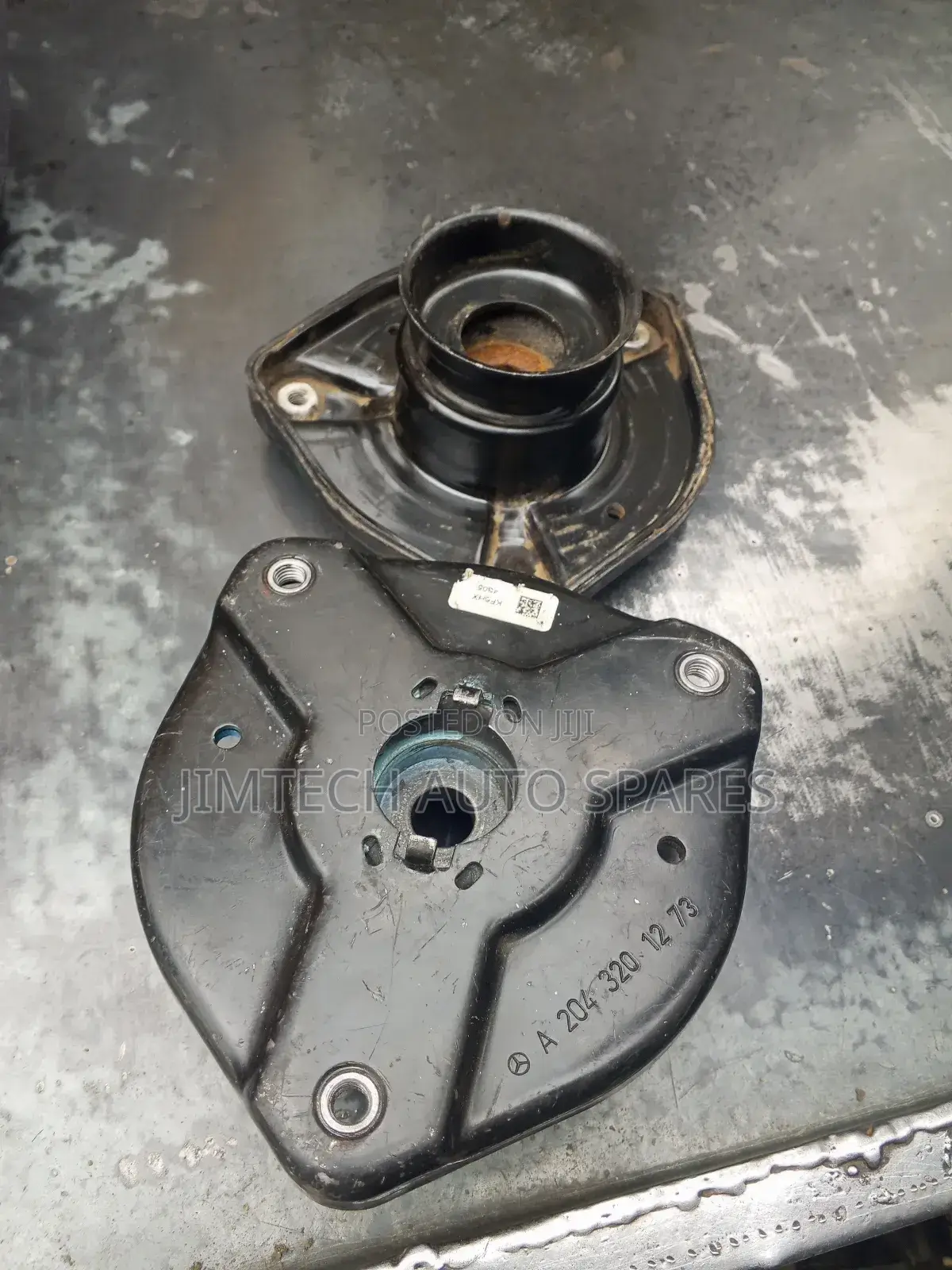 Mercedes Benz C200 ,W204 Shock Mountain
