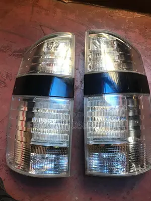 Voxy 2005 Taillight Ex Japan