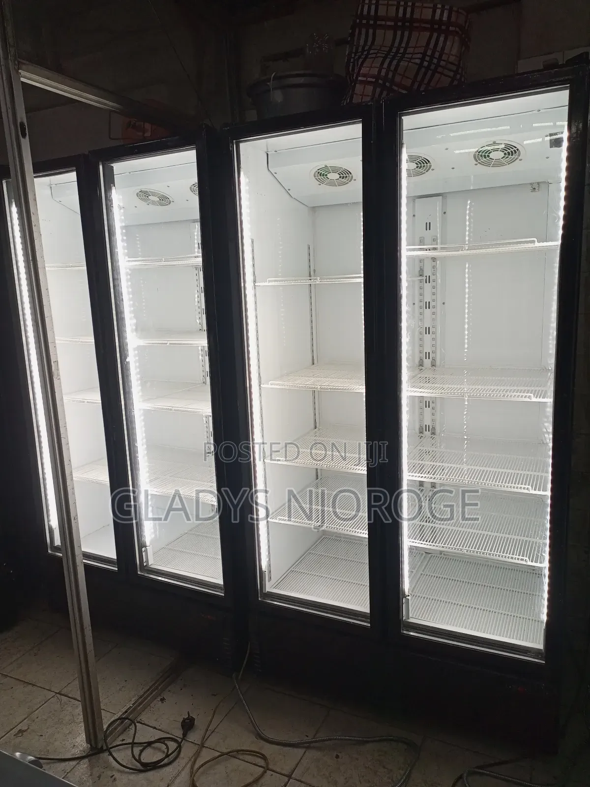 Commercial Display Fridge (Clean $Smart)