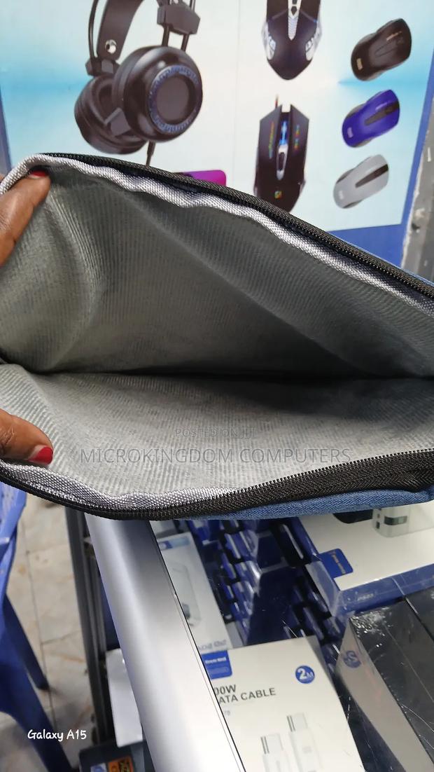13 Inch Padded Laptop Sleeves - thumbnail 3