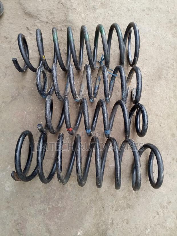 BMW X3 Heavy Duty Coil Spring for Uplifting