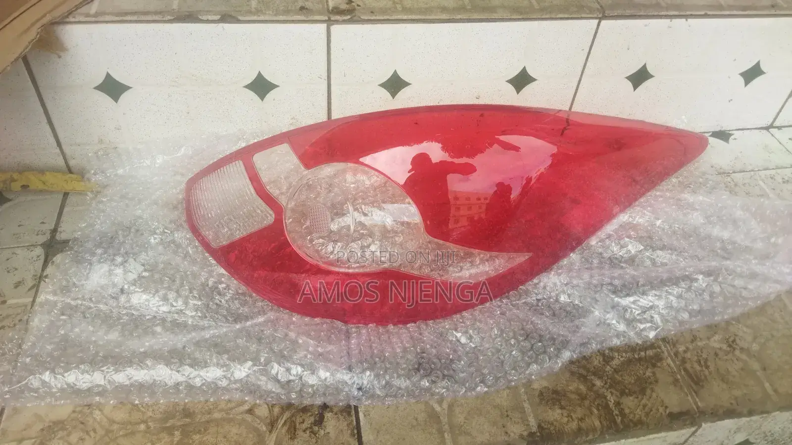 Nissan Tiida Station Wagon Headlight Lens