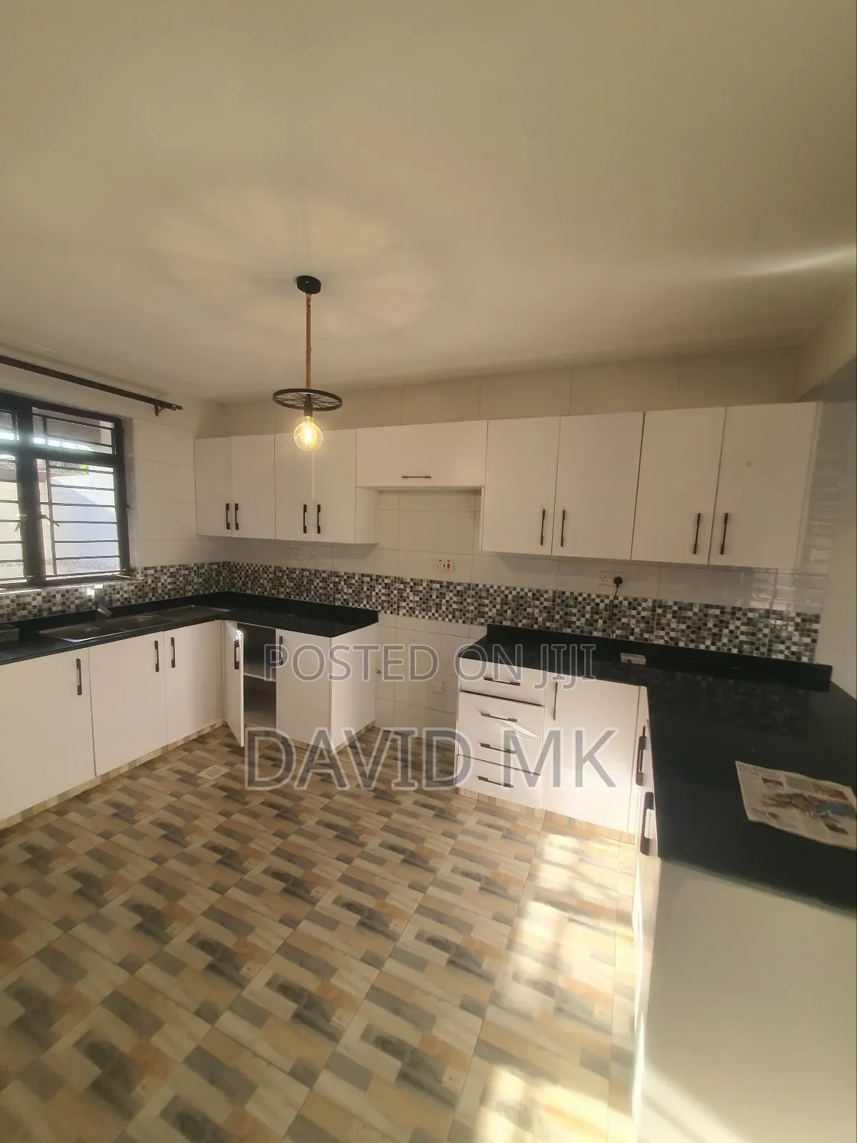 5bdrm Maisonette in Kamakis for rent