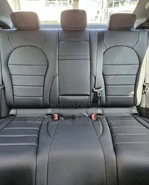 Mercedes-Benz C200 2018 Brown