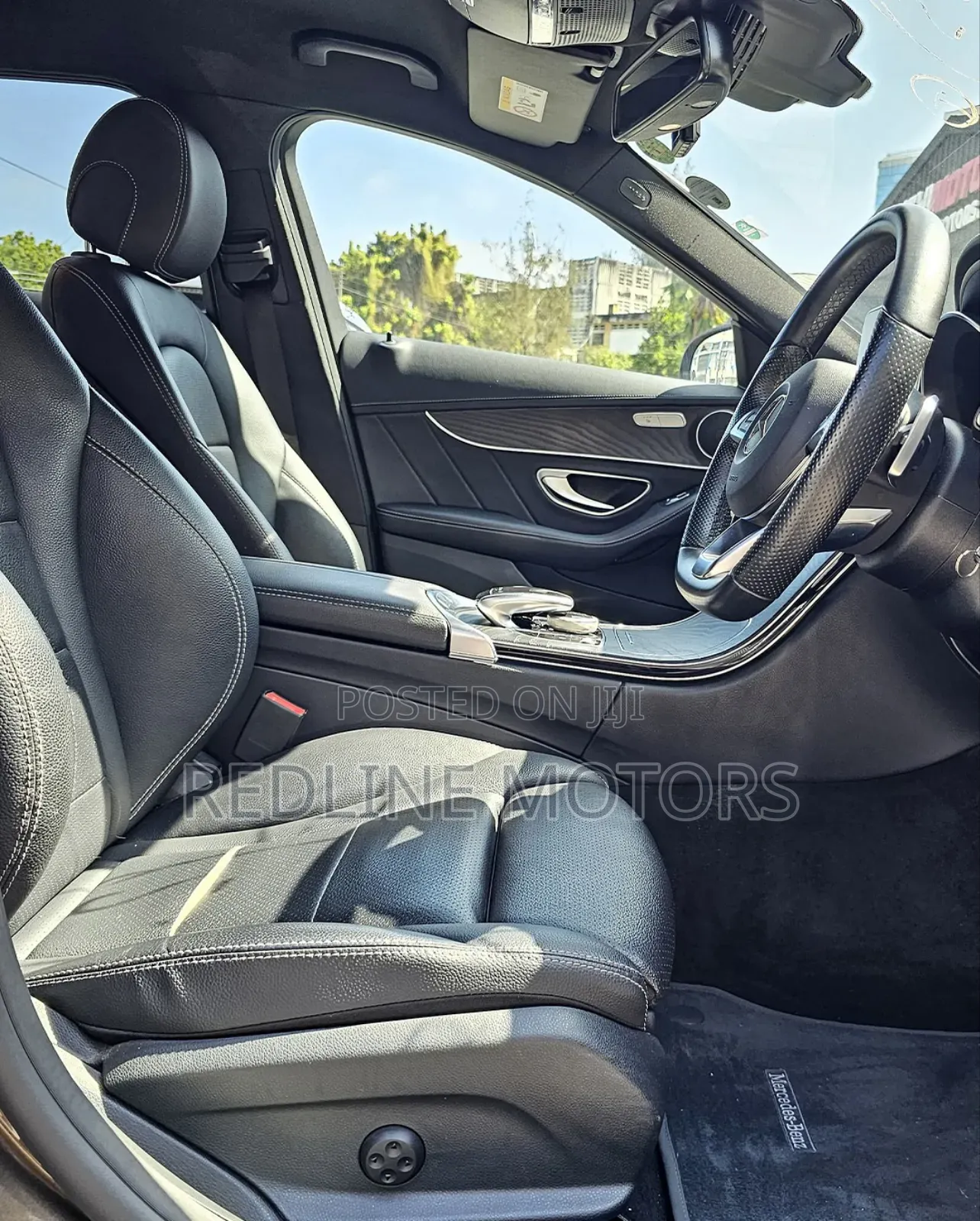 Mercedes-Benz C200 2018 Brown