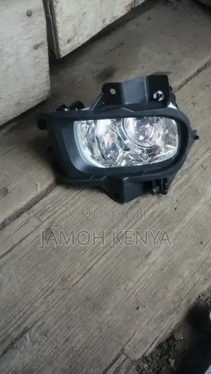 Toyota Premio 2005 Foglights