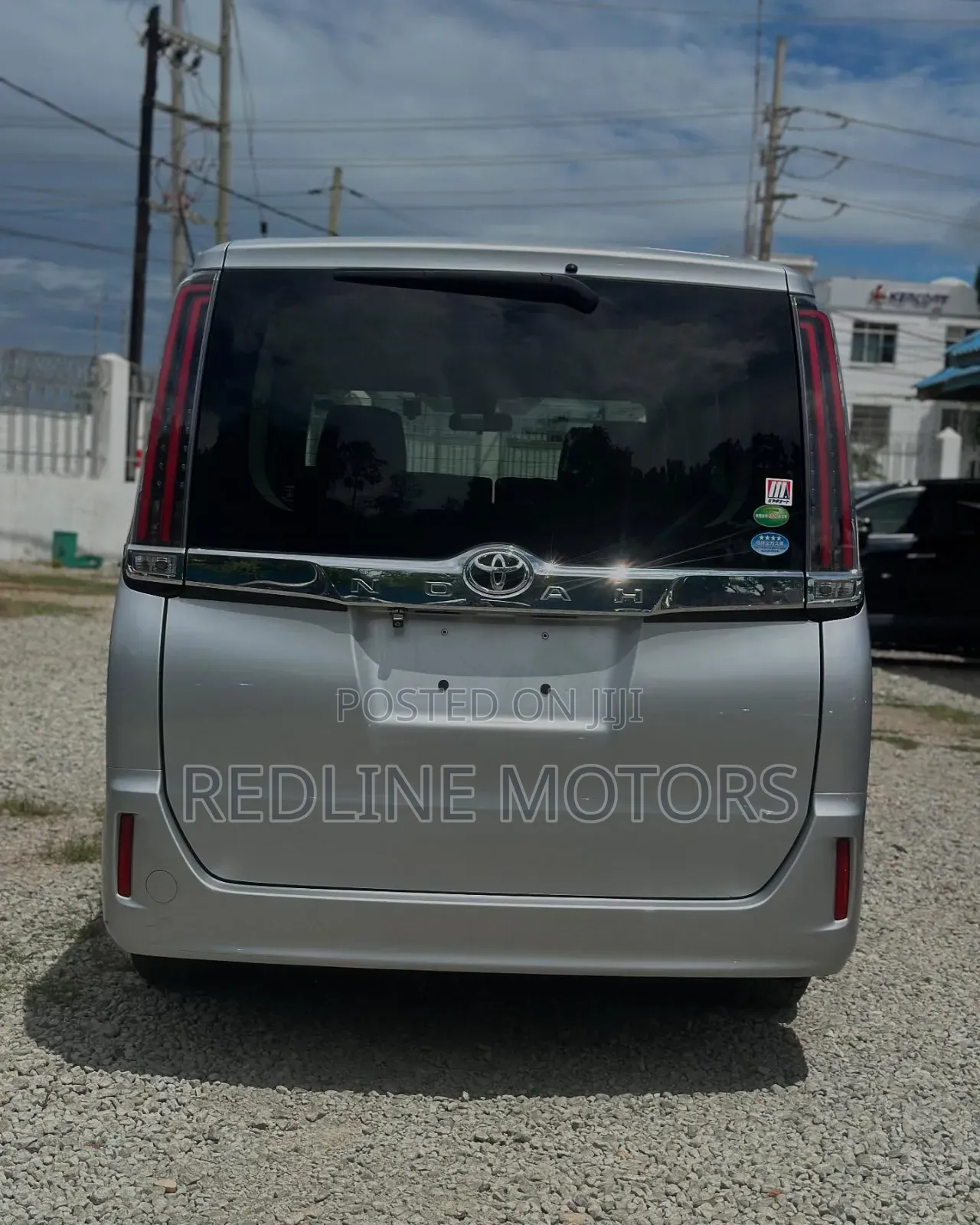 Toyota Noah 2.0 AWD (7 Seater) 2018 Silver