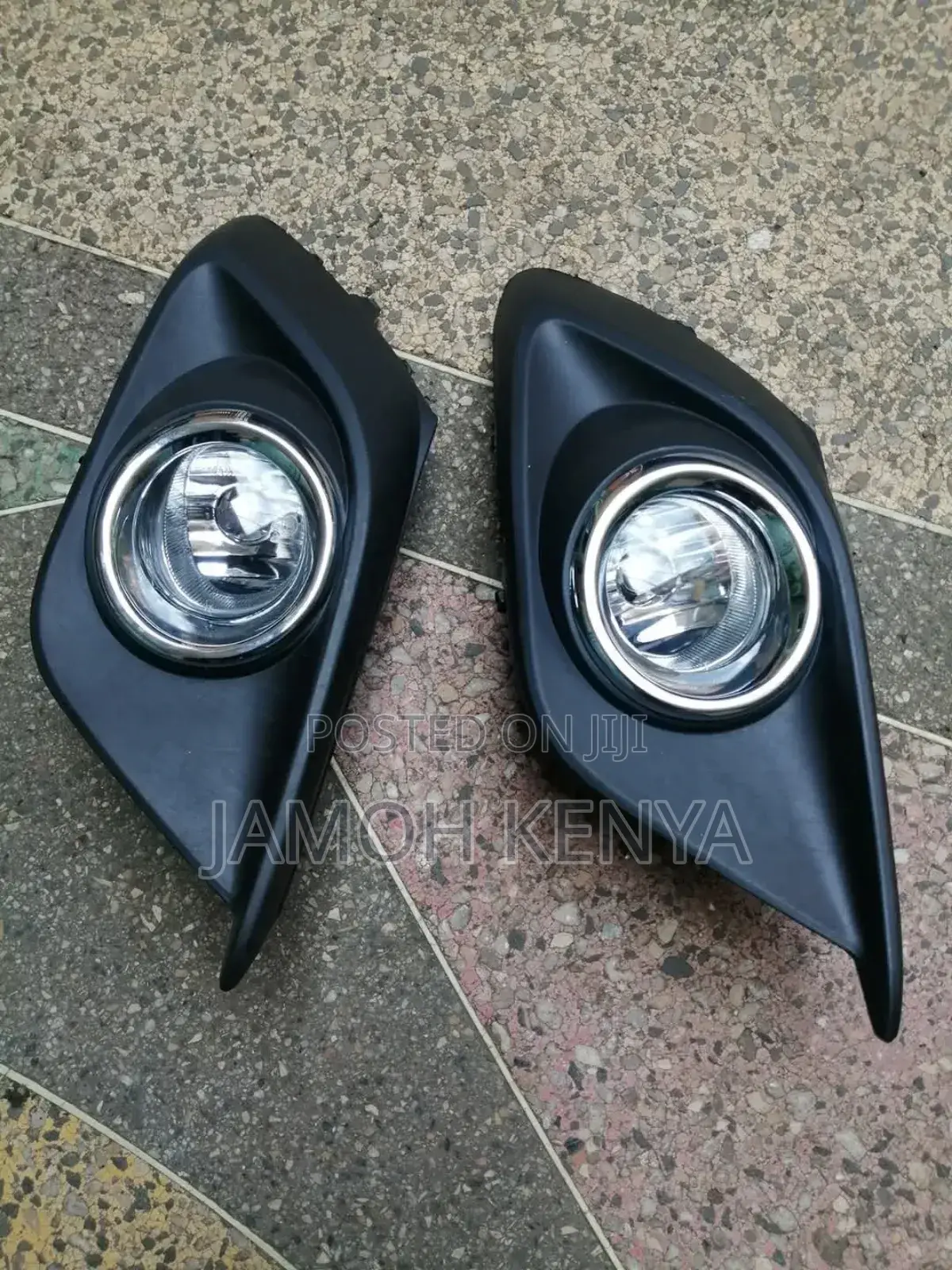 Mazda Axela 2014 Foglights