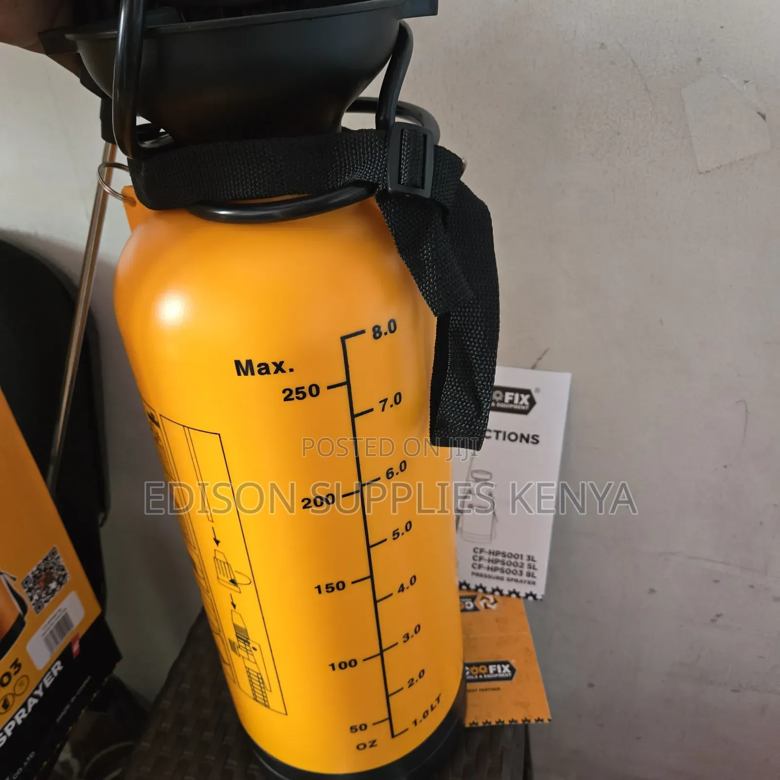 Garden Sprayer 8 Litre Pressure Sprayer Fumigation Bottle Knapsack