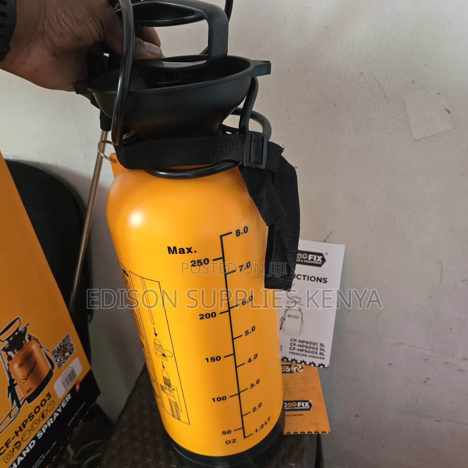 Garden Sprayer 8 Litre Pressure Sprayer Fumigation Bottle Knapsack