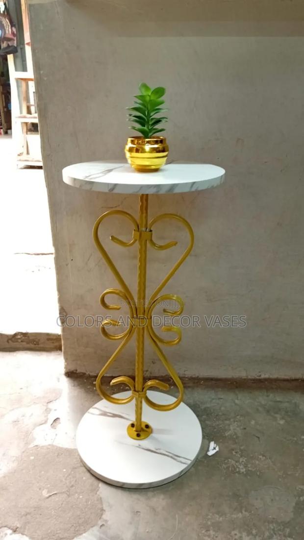 Side Tables to Decor Your Home - main view