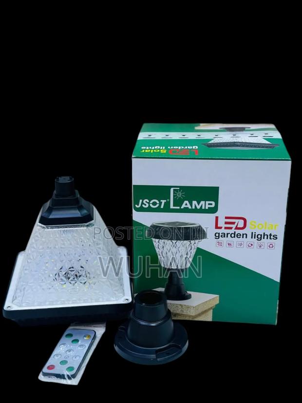 Automatic Solar Gate/Pillar Lights, Remote Control
