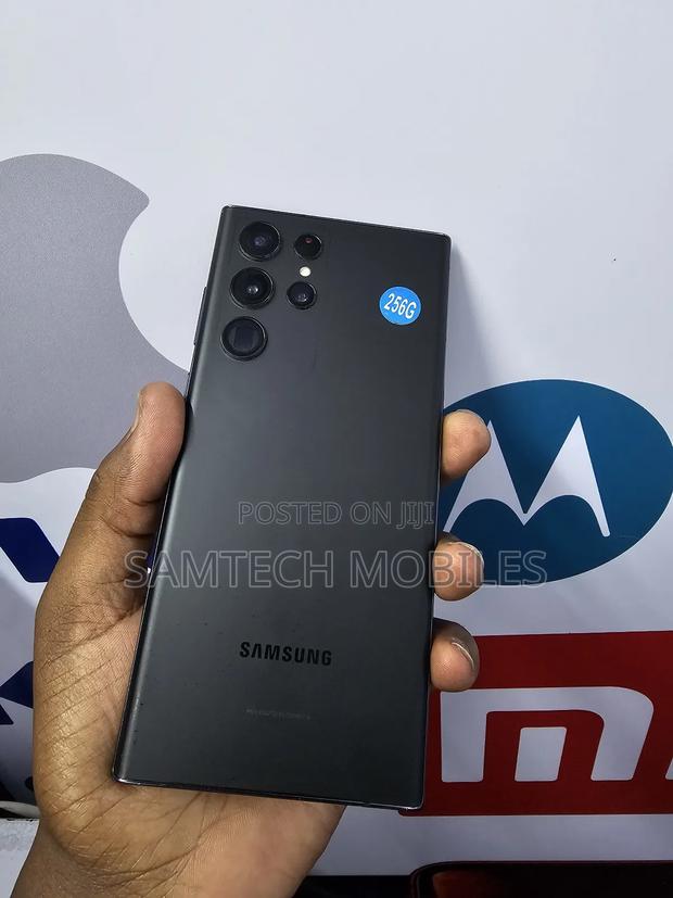 Samsung Galaxy S22 Ultra 256 GB Black - main view