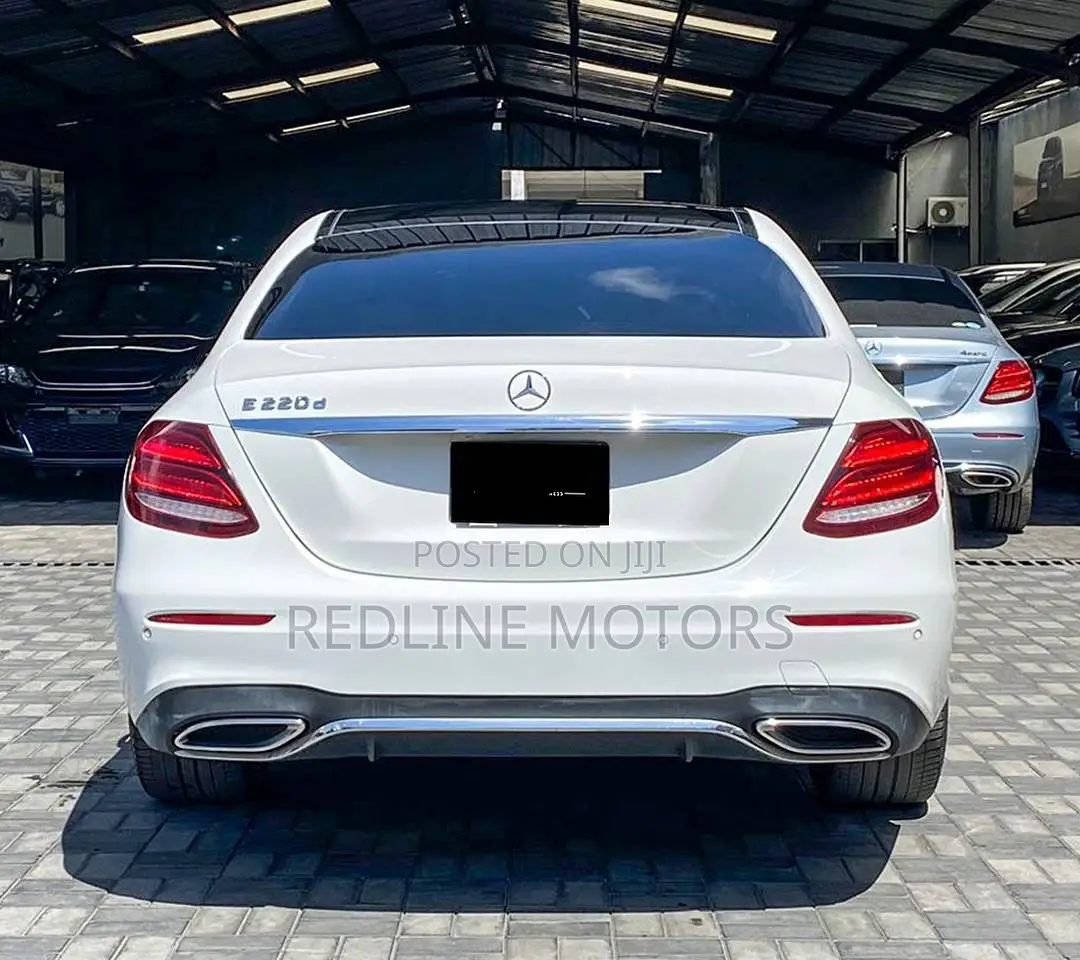 Mercedes-Benz E220 2017 Off white