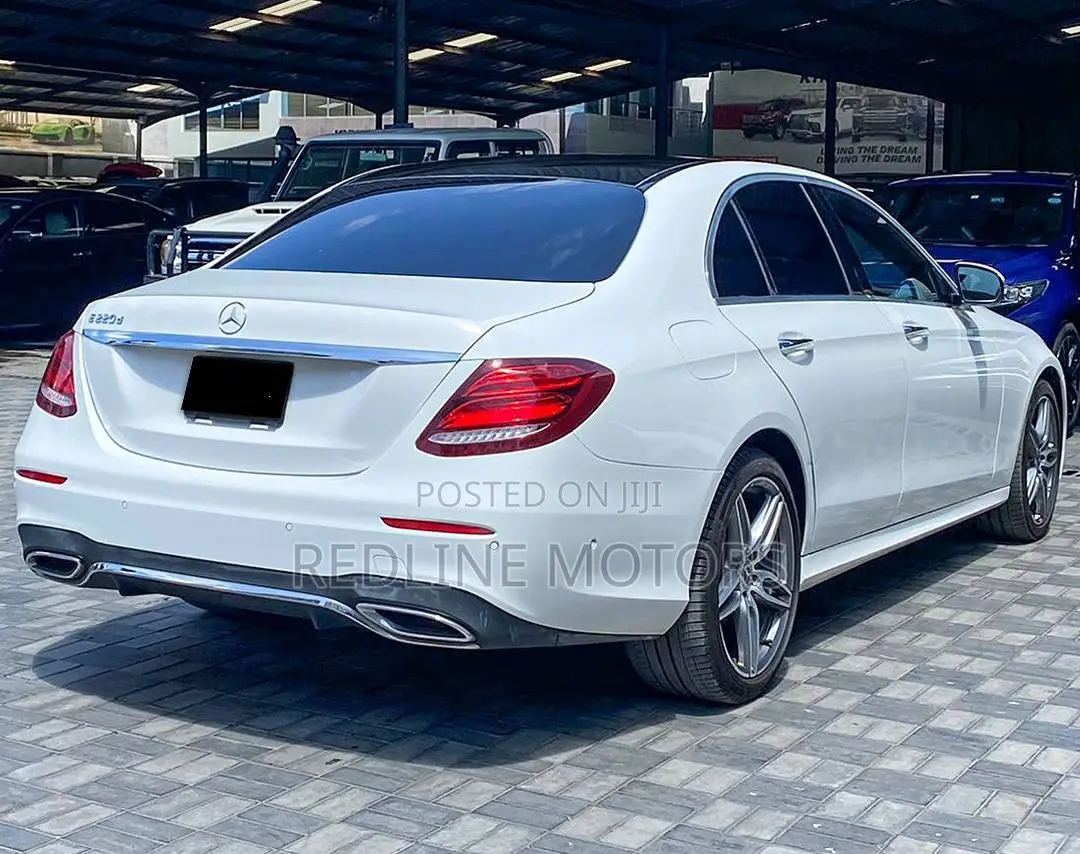 Mercedes-Benz E220 2017 Off white