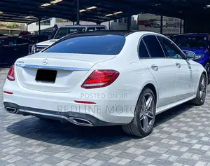 Mercedes-Benz E220 2017 Off white