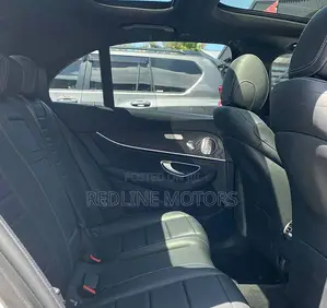 Mercedes-Benz E220 2017 Off white