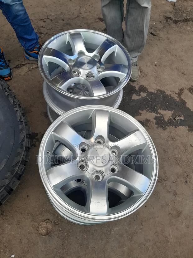 Prado 120 Original Rims Size 17" - main view