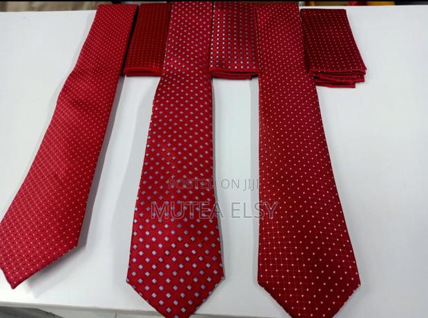 Red Polycadot Executive Tie Sets - thumbnail 3