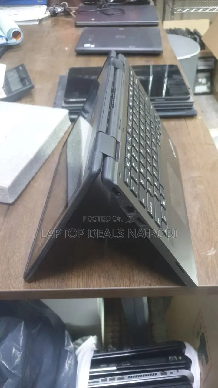 Laptop Lenovo Yoga 11e 4GB Intel Celeron SSD 128GB