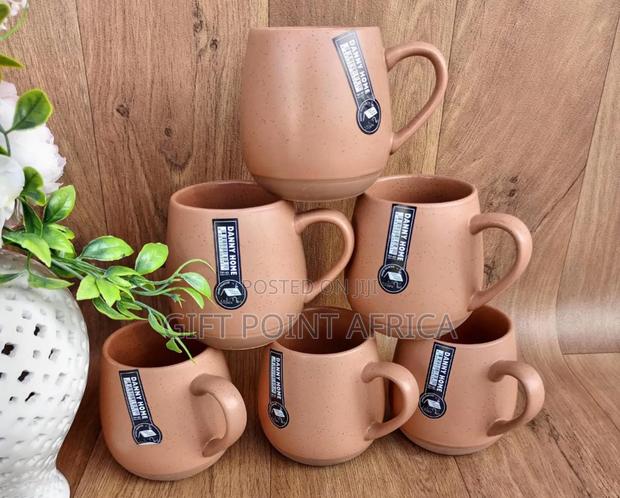 *Classy Mugs*A Set of 6 Cups