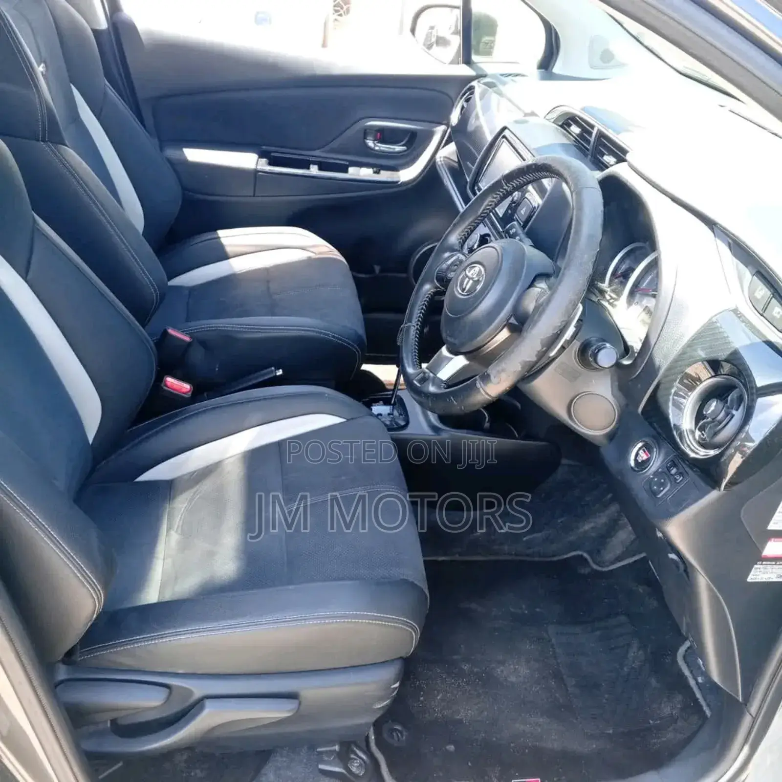 Toyota Vitz 2018 Gray