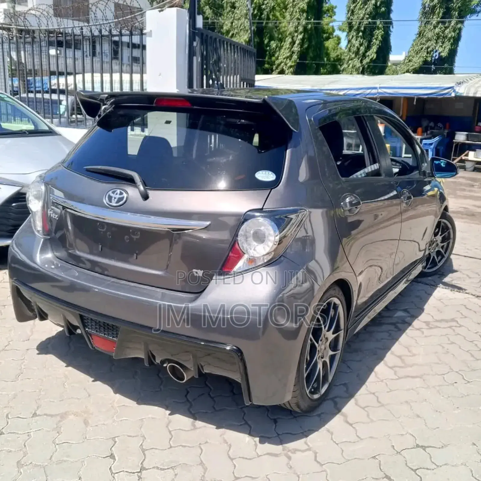 Toyota Vitz 2018 Gray