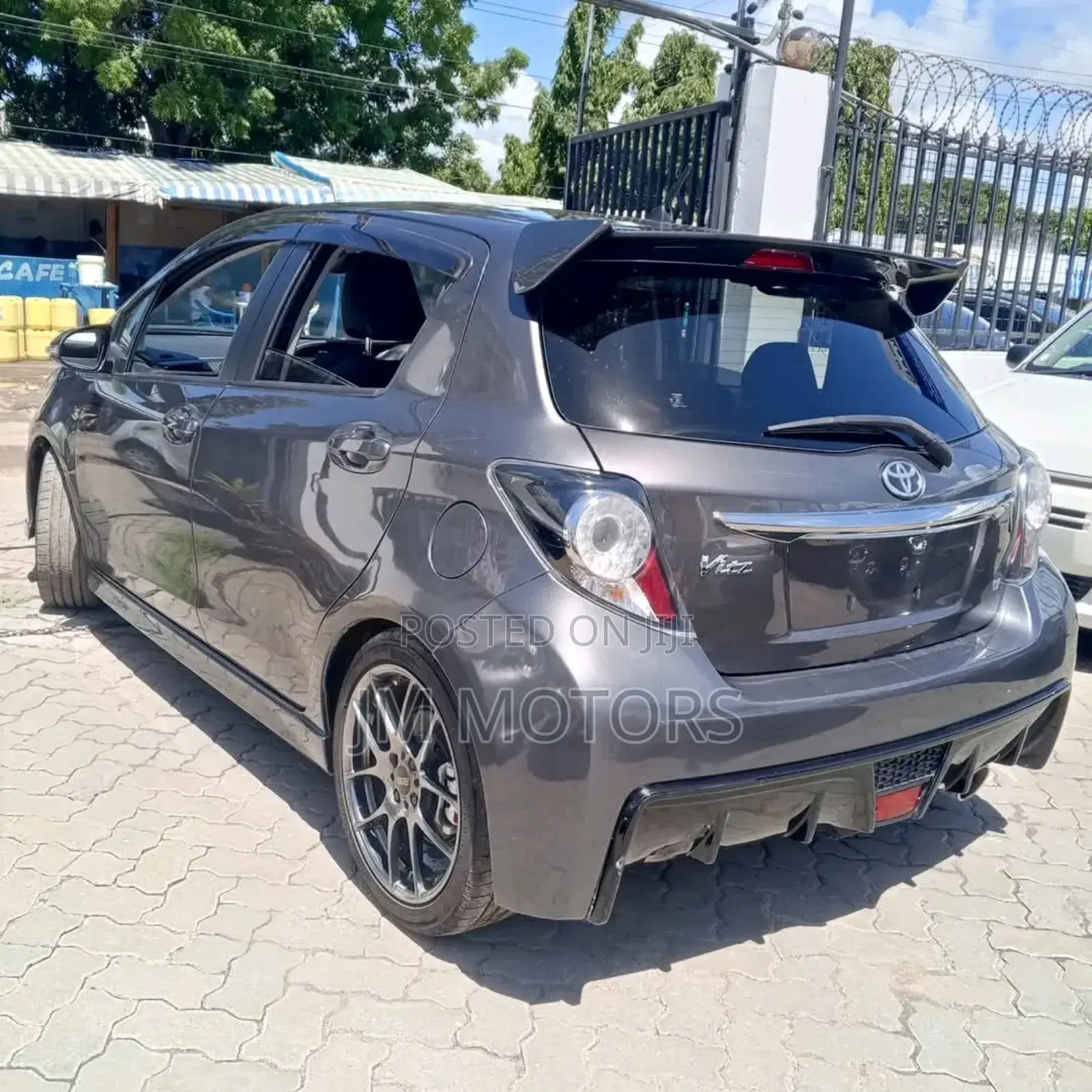 Toyota Vitz 2018 Gray